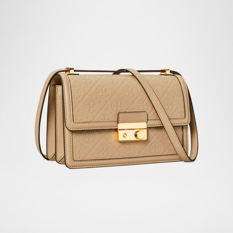 Bolsa Shoulder T Monogram Flap - Mercado de Luxo - O Maior E-Commerce de Bens, Produtos e Serviços de Luxo do Brasil.