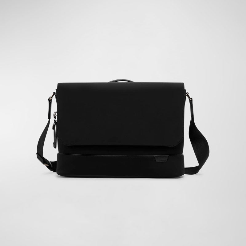 Bolsa Messenger Midland Flap Nylon - Mercado de Luxo - O Maior E-Commerce de Bens, Produtos e Serviços de Luxo do Brasil.