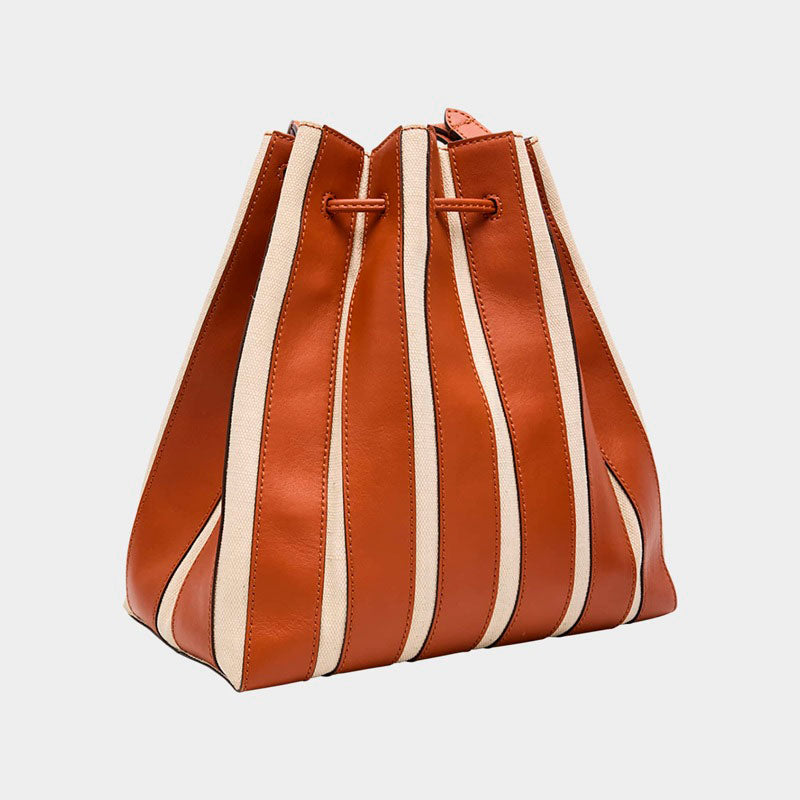 Bolsa Bucket Alma Everyday Pleated - Mercado de Luxo - O Maior E-Commerce de Bens, Produtos e Serviços de Luxo do Brasil.