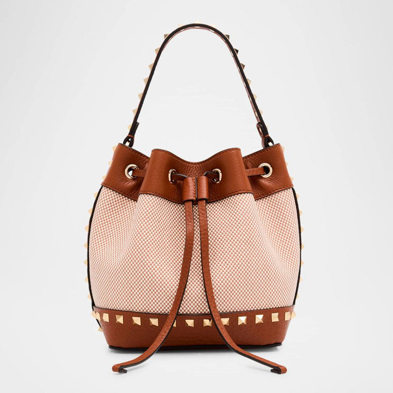 Bolsa Bucket Rockstud Drawstring Canvas - Mercado de Luxo - O Maior E-Commerce de Bens, Produtos e Serviços de Luxo do Brasil.