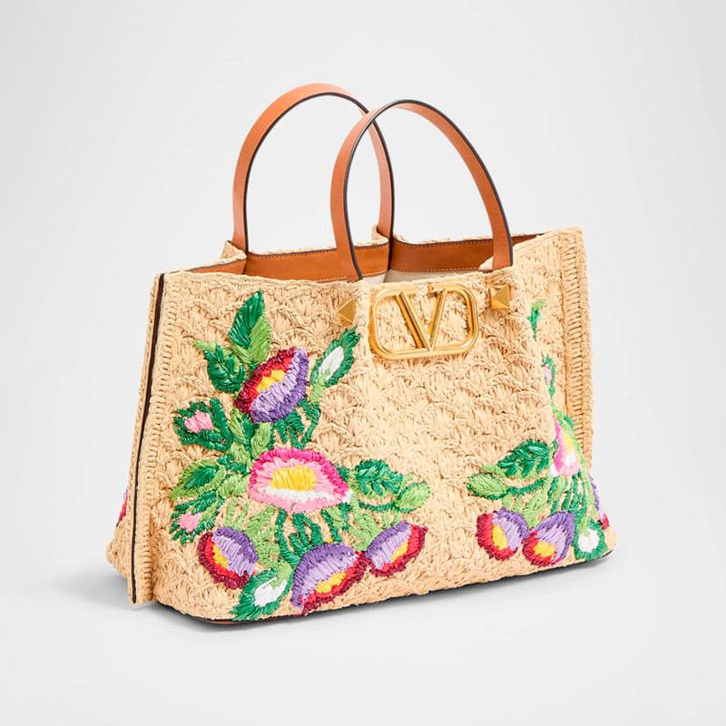 Bolsa Shopper Floral Embroidered Raffia Medium - Mercado de Luxo - O Maior E-Commerce de Bens, Produtos e Serviços de Luxo do Brasil.