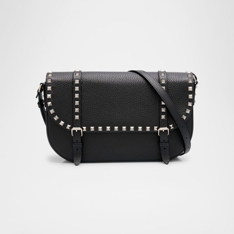 Bolsa Messenger Large Rockstud - Mercado de Luxo - O Maior E-Commerce de Bens, Produtos e Serviços de Luxo do Brasil.