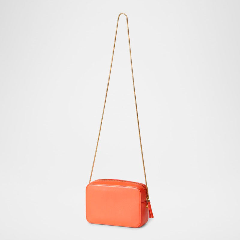 Bolsa Crossbody Boxy Chain - Mercado de Luxo - O Maior E-Commerce de Bens, Produtos e Serviços de Luxo do Brasil.