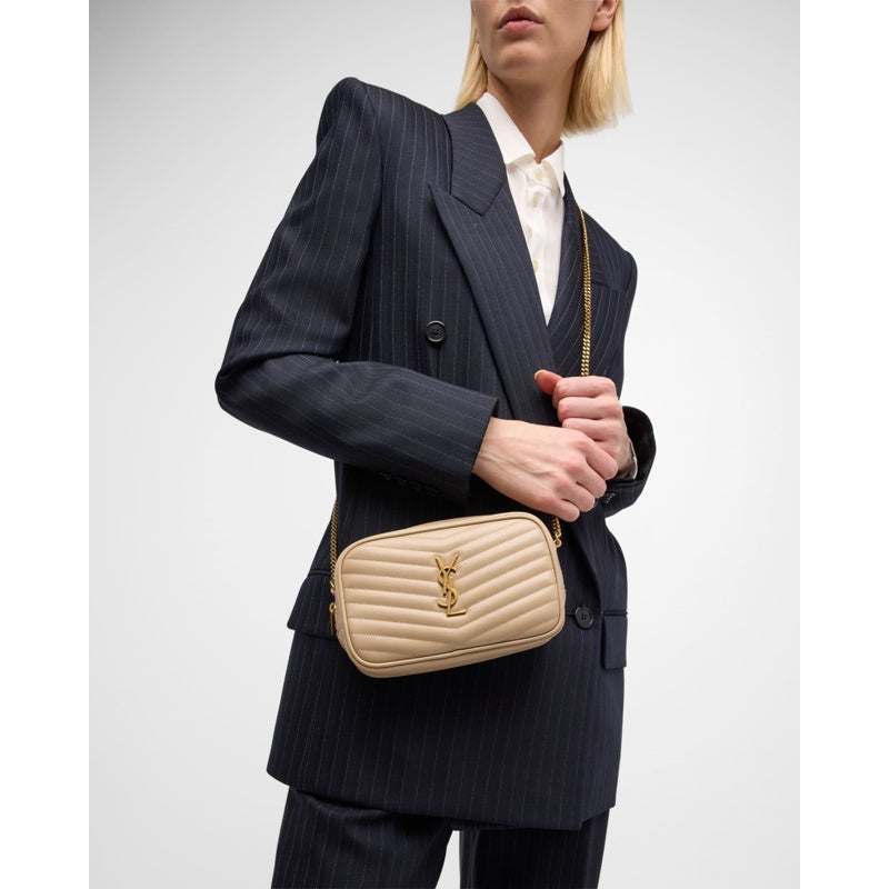 Bolsa Shoulder Lou Mini YSL Camera in Smooth Quilted