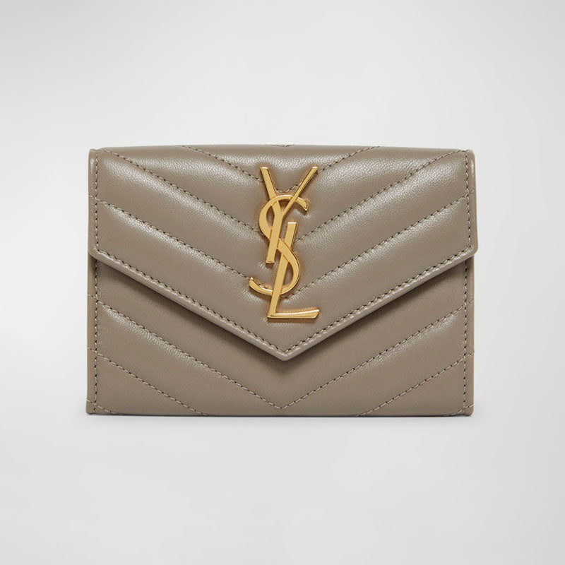 Bolsa Wallet YSL Monogram Small Flap in Smooth - Mercado de Luxo - O Maior E-Commerce de Bens, Produtos e Serviços de Luxo do Brasil.