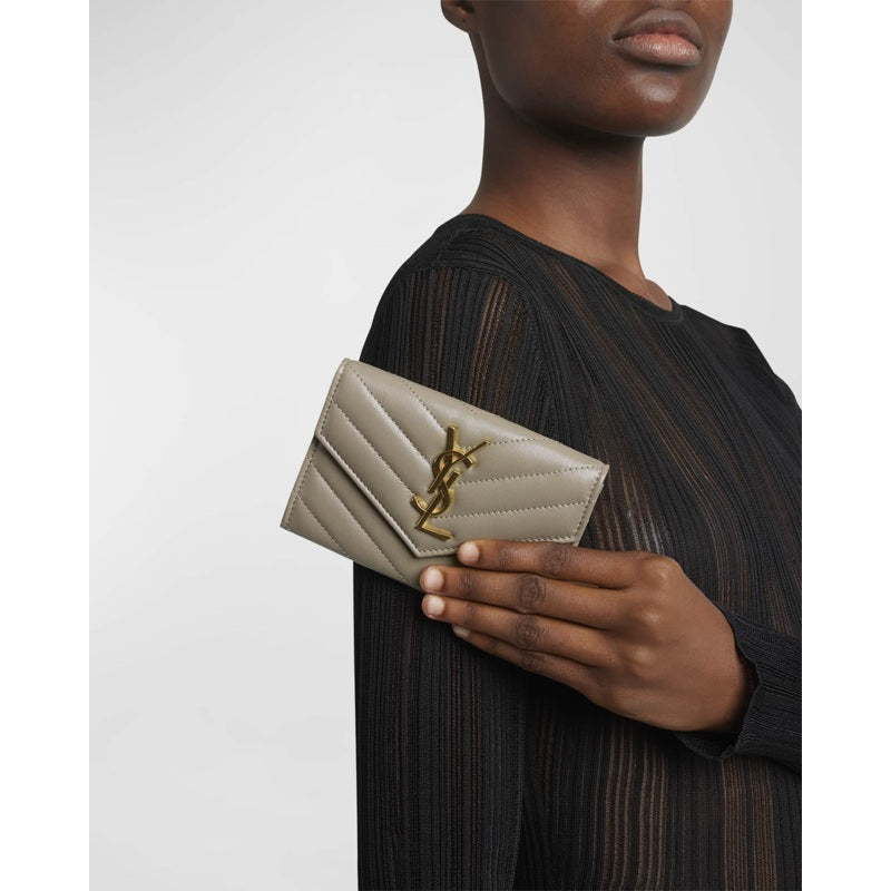 Bolsa Wallet YSL Monogram Small Flap in Smooth