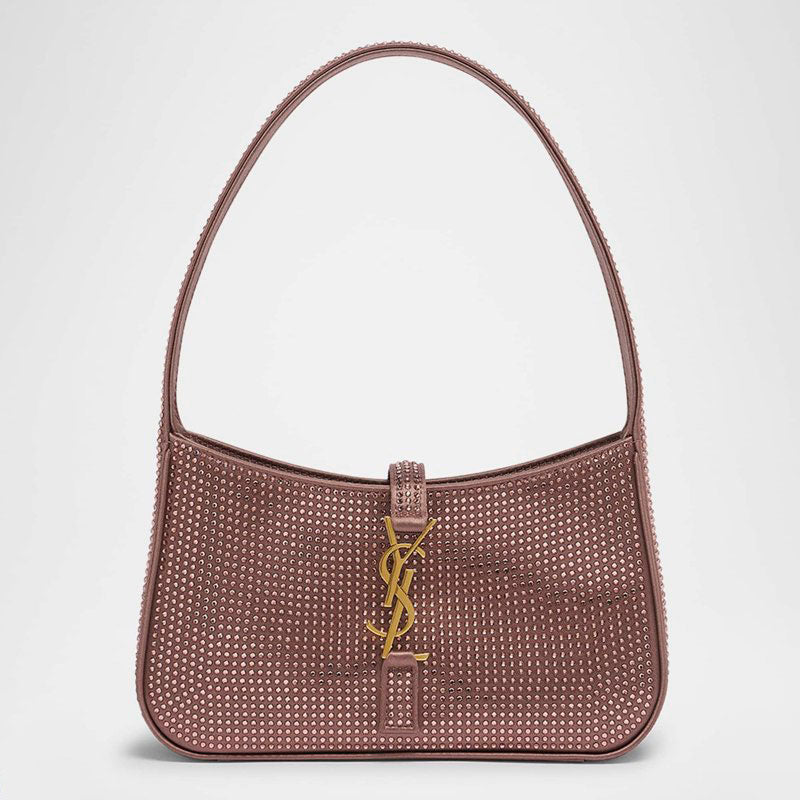 Bolsa Shoulder Le 5 A 7 Mini in Strass Satin - Mercado de Luxo - O Maior E-Commerce de Bens, Produtos e Serviços de Luxo do Brasil.