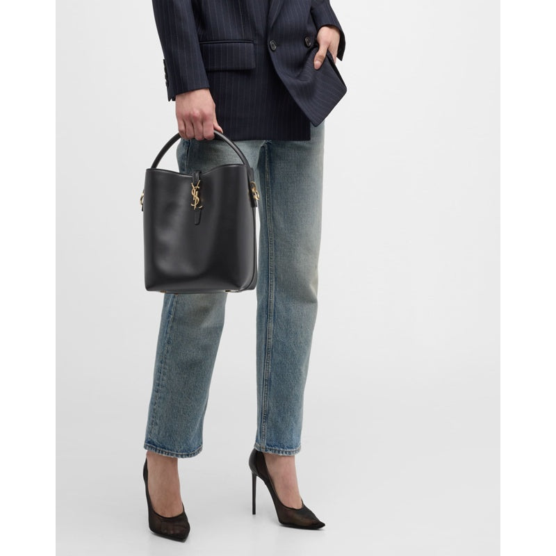 Bolsa Bucket Le 37 YSL in Smooth