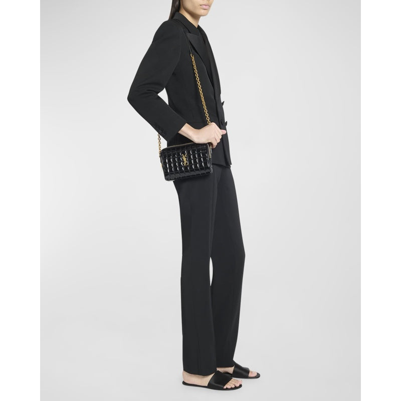 Bolsa Crossbody Cassandre Mini YSL Camera in Quilted Patent