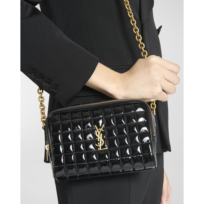Bolsa Crossbody Cassandre Mini YSL Camera in Quilted Patent