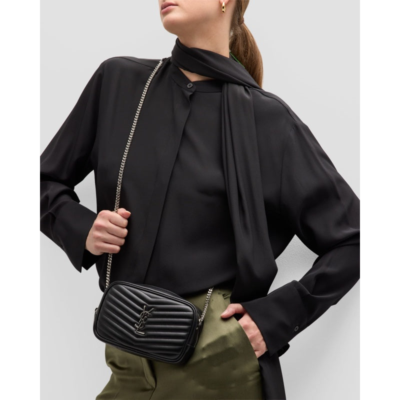 Bolsa Crossbody Lou Mini YSL Camera in Smooth Quilted