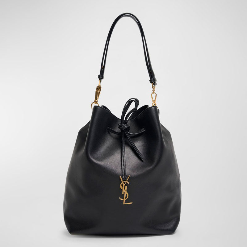 Bolsa Crossbody Paris VII YSL Pochon in Lambsk - Mercado de Luxo - O Maior E-Commerce de Bens, Produtos e Serviços de Luxo do Brasil.