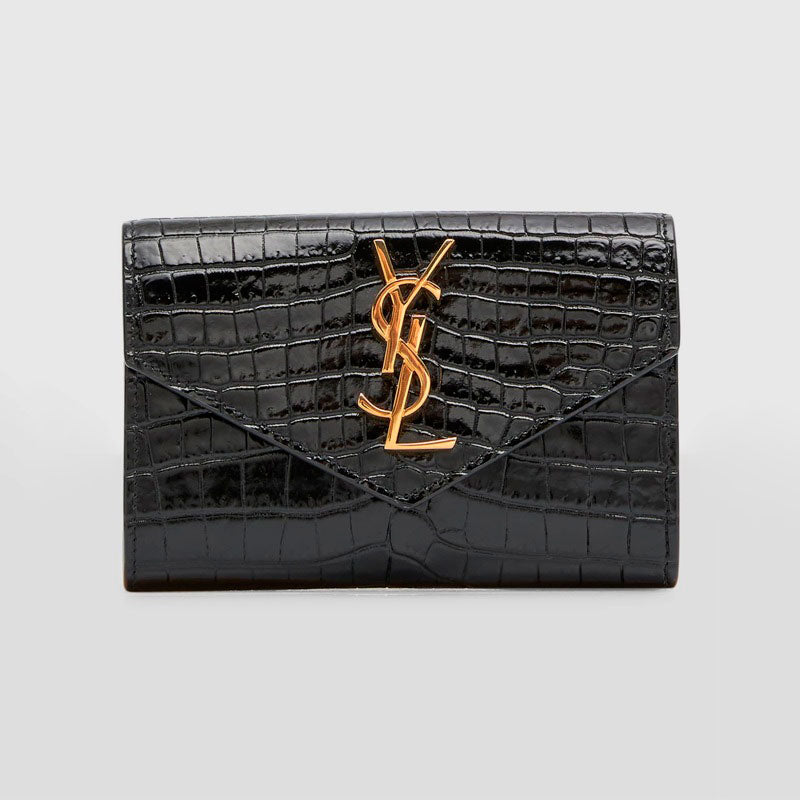Bolsa Wallet YSL Monogram Small on Chain in Croc-Embossed - Mercado de Luxo - O Maior E-Commerce de Bens, Produtos e Serviços de Luxo do Brasil.