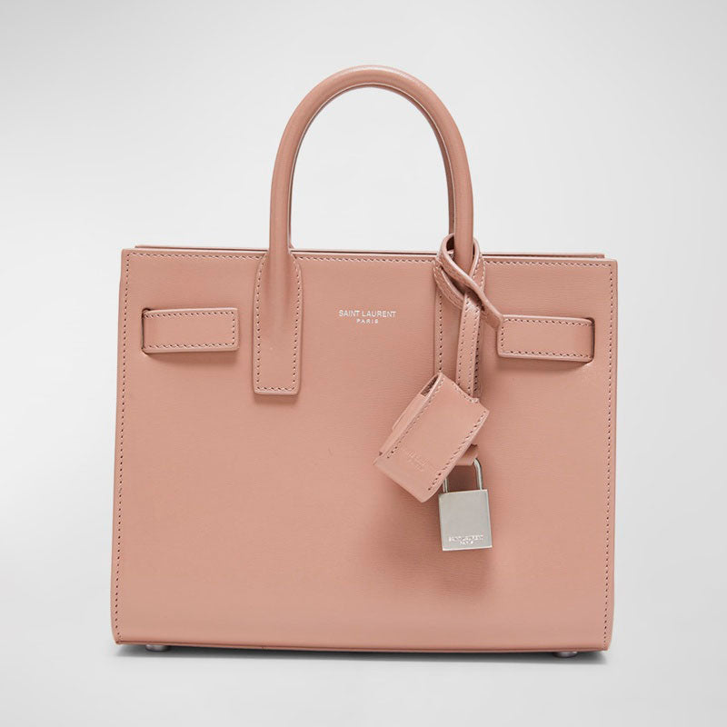 Bolsa Shoulder Sac De Jour Nano in Smooth - Mercado de Luxo - O Maior E-Commerce de Bens, Produtos e Serviços de Luxo do Brasil.