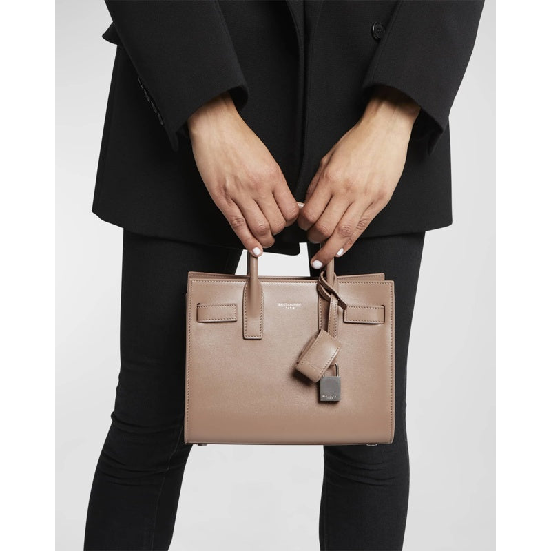 Bolsa Shoulder Sac De Jour Nano in Smooth