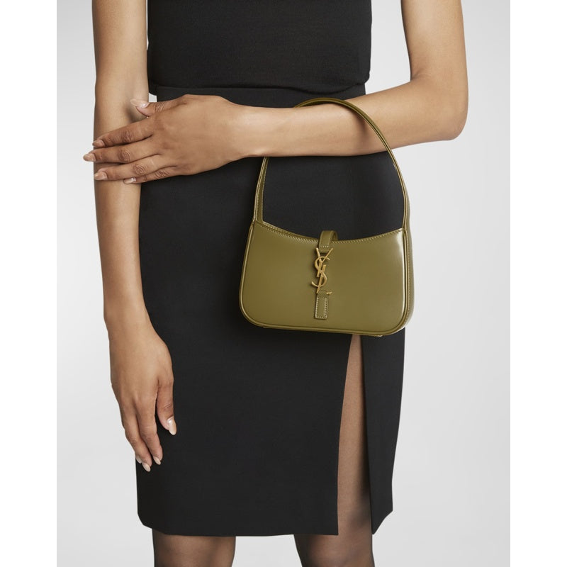 Bolsa Shoulder Le 5 A 7 Mini YSL in Smooth