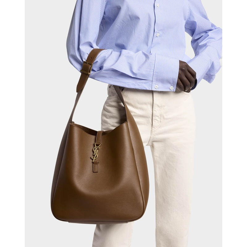 Bolsa Bucket Le 5A7 Large YSL  in Smooth
