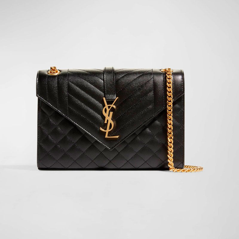 Bolsa Shoulder Envelope Triquilt Medium YSL in Grained - Mercado de Luxo - O Maior E-Commerce de Bens, Produtos e Serviços de Luxo do Brasil.