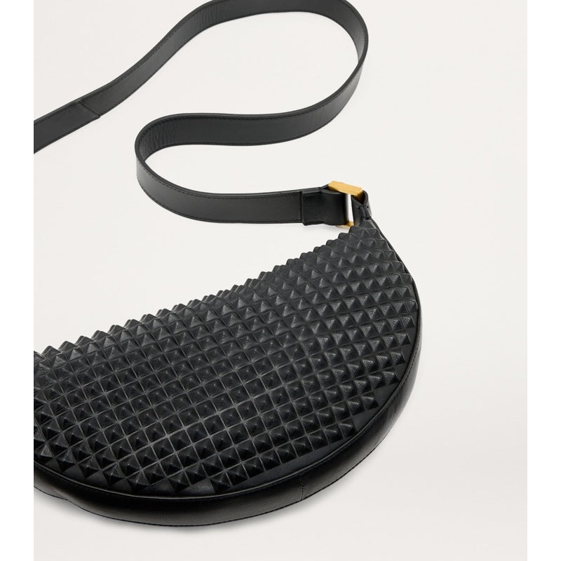 Bolsa Crossbody Studded Half Moon