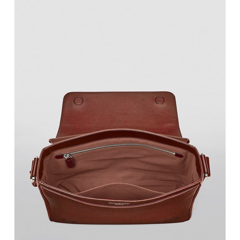 Bolsa Messenger Reporter