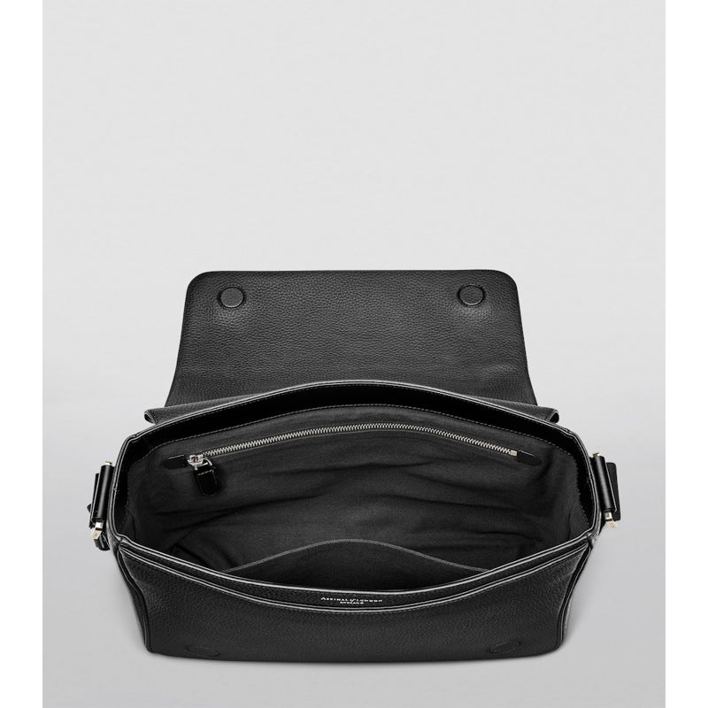 Bolsa Messenger Reporter