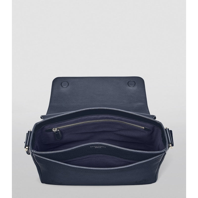 Bolsa Messenger Reporter
