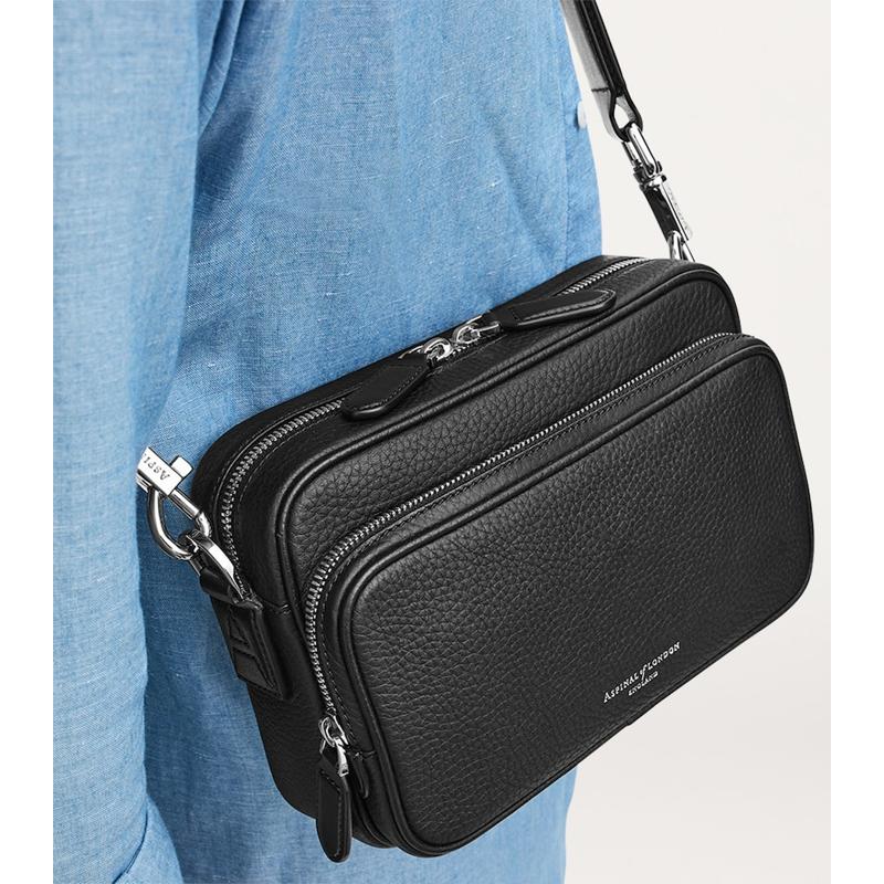 Bolsa Messenger Reporter East West