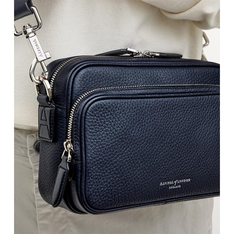 Bolsa Messenger Reporter East West