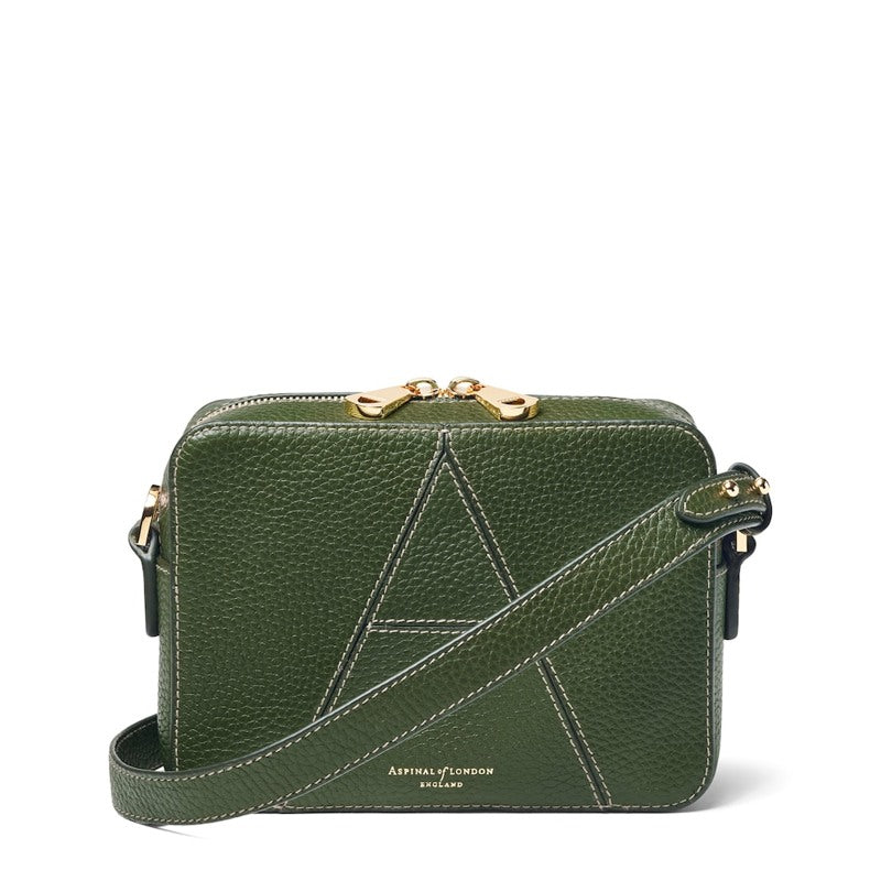 Bolsa Crossbody A' - Mercado de Luxo - O Maior E-Commerce de Bens, Produtos e Serviços de Luxo do Brasil.