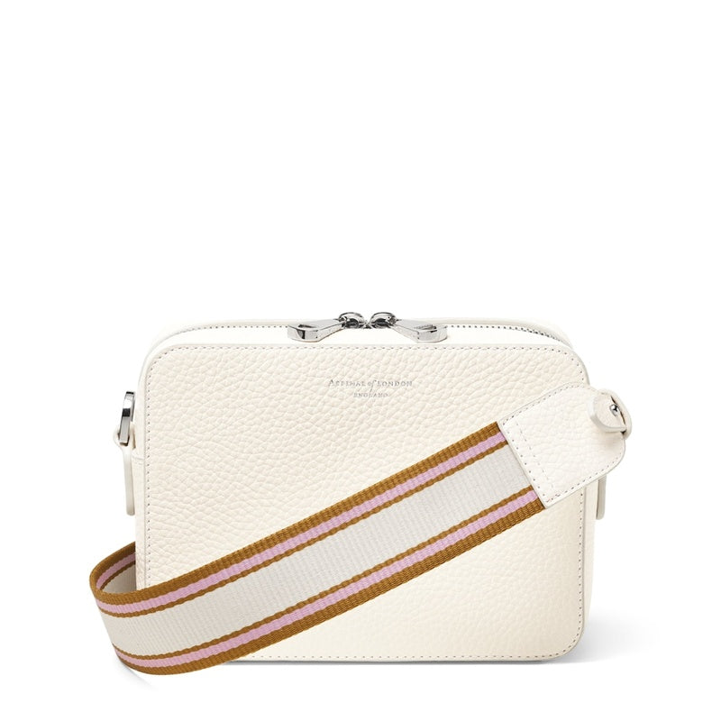 Bolsa Crossbody Camera - Mercado de Luxo - O Maior E-Commerce de Bens, Produtos e Serviços de Luxo do Brasil.