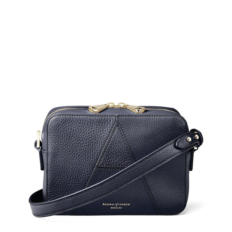 Bolsa Crossbody Camera - Mercado de Luxo - O Maior E-Commerce de Bens, Produtos e Serviços de Luxo do Brasil.