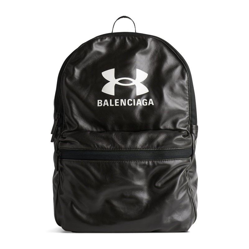 Bolsa Mochila Collab x Under Armour - Mercado de Luxo - O Maior E-Commerce de Bens, Produtos e Serviços de Luxo do Brasil.