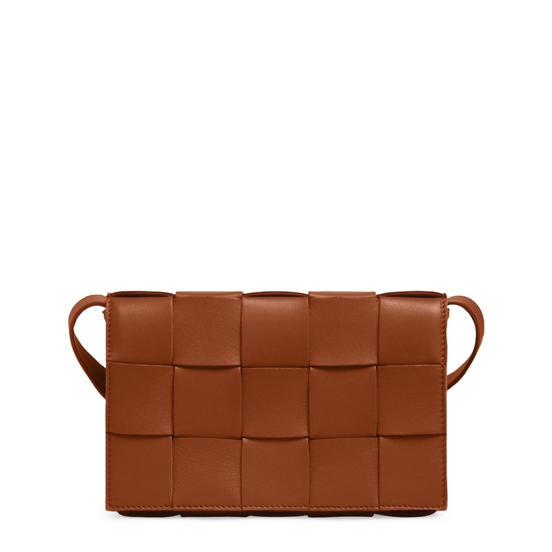 Bolsa Crossbody Cassette - Mercado de Luxo - O Maior E-Commerce de Bens, Produtos e Serviços de Luxo do Brasil.