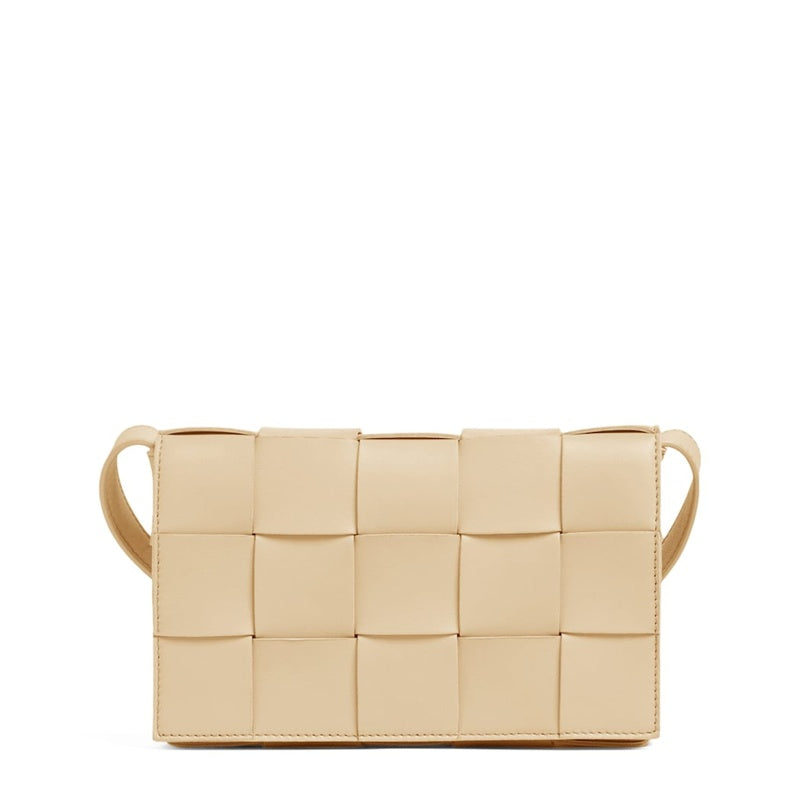 Bolsa Crossbody Cassette - Mercado de Luxo - O Maior E-Commerce de Bens, Produtos e Serviços de Luxo do Brasil.