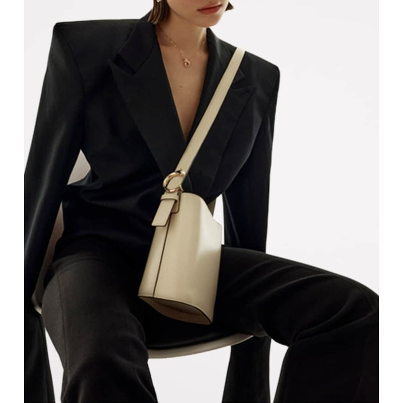 Bolsa Bucket Small Panthère C de Cartier