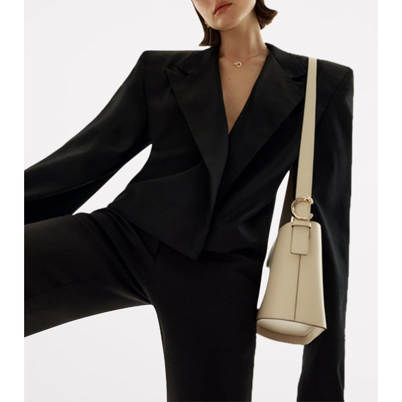 Bolsa Bucket Small Panthère C de Cartier