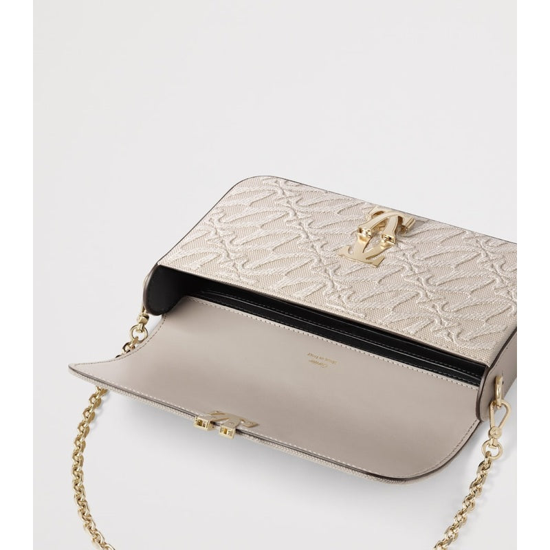 Bolsa Clutch Mini C de Cartier Chain