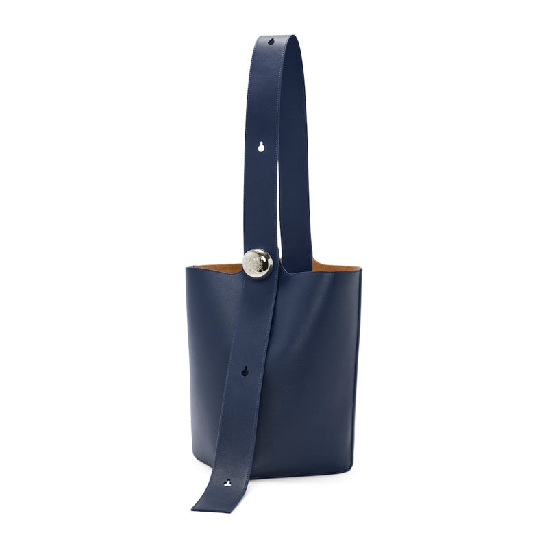 Bolsa Bucket Medium Pebble - Mercado de Luxo - O Maior E-Commerce de Bens, Produtos e Serviços de Luxo do Brasil.