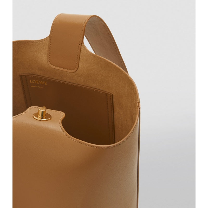 Bolsa Bucket Medium Pebble-Calfskin