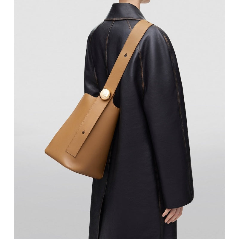 Bolsa Bucket Medium Pebble-Calfskin