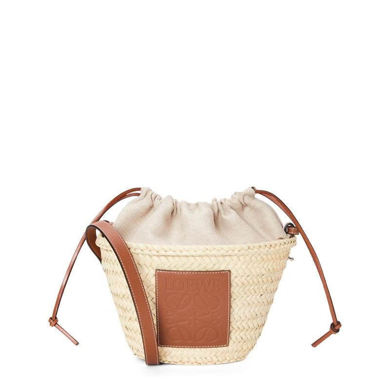 Bolsa Bucket Collab x Paula's Ibiza Woven Drawstring - Mercado de Luxo - O Maior E-Commerce de Bens, Produtos e Serviços de Luxo do Brasil.