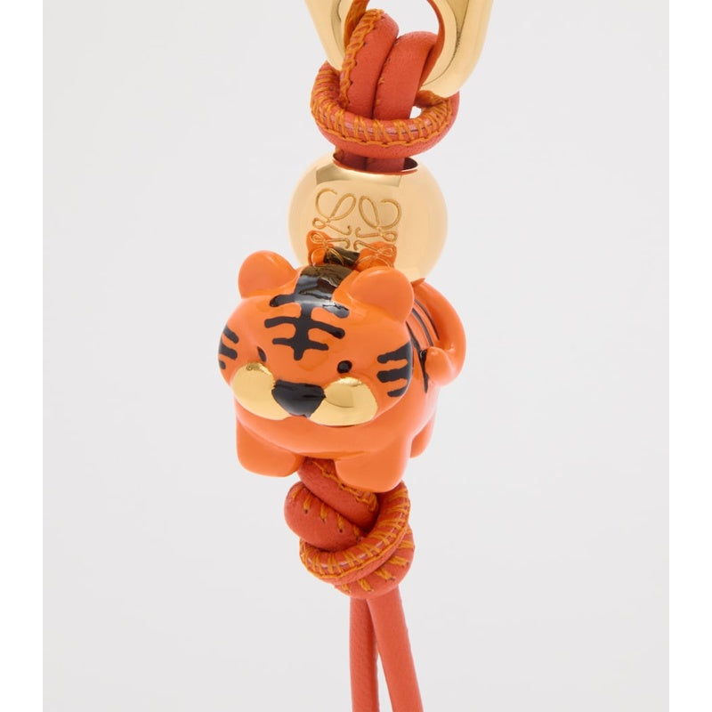 Charms e Acessórios Collab x Paula's Ibiza -Trim Tiger Charm