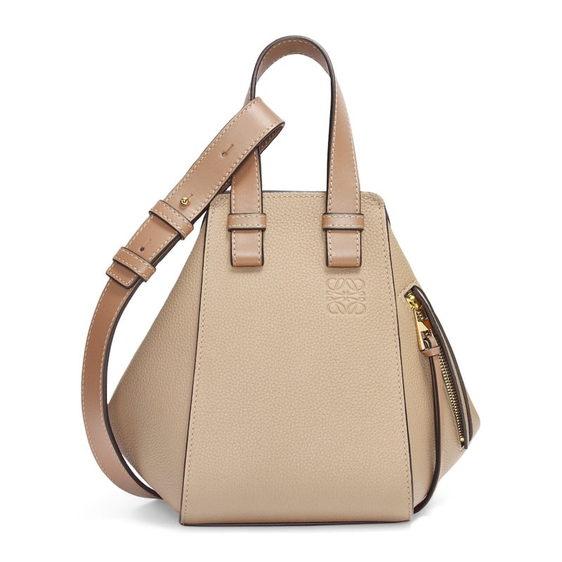Bolsa Crossbody Hammock - Mercado de Luxo - O Maior E-Commerce de Bens, Produtos e Serviços de Luxo do Brasil.
