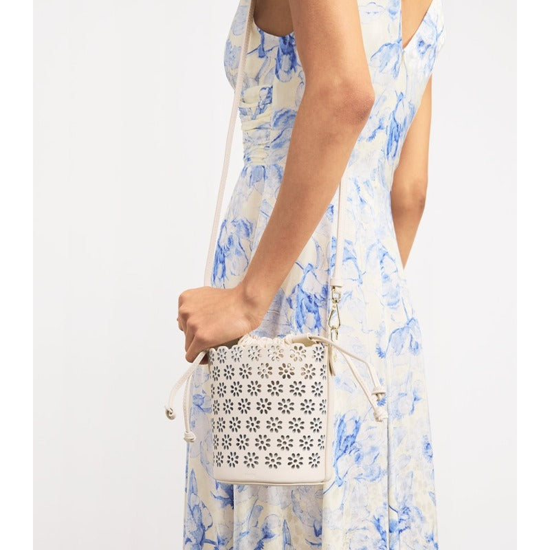 Bolsa Bucket Perforated Drawstring