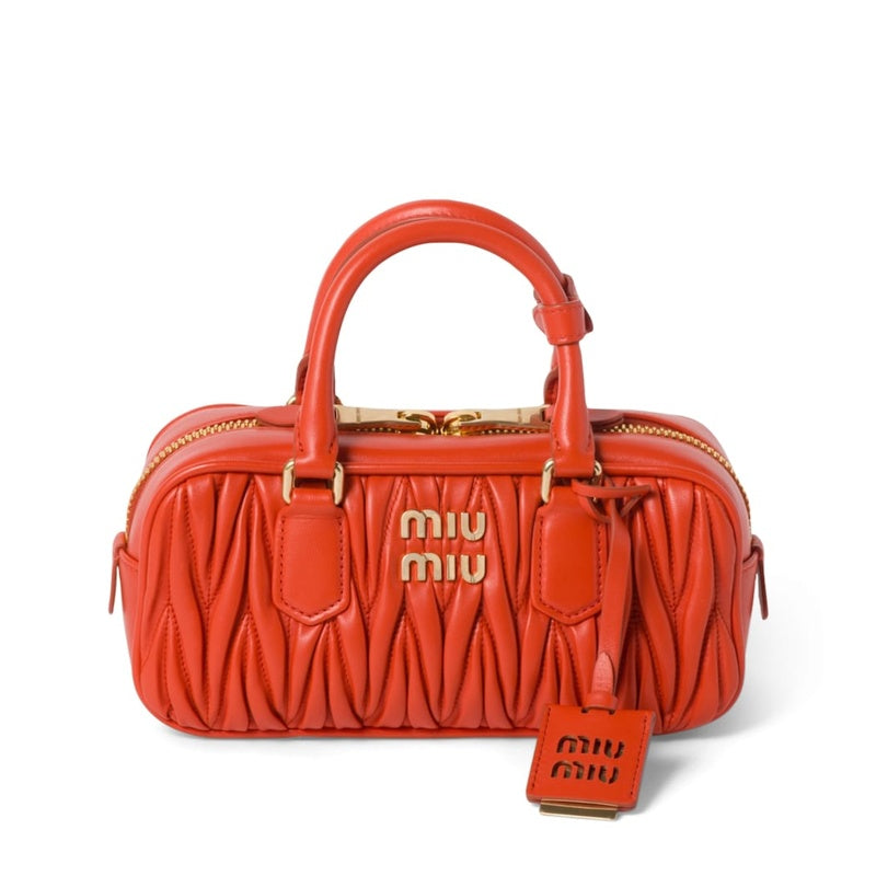 Bolsa Handle Small Matelassé Arcadie - Mercado de Luxo - O Maior E-Commerce de Bens, Produtos e Serviços de Luxo do Brasil.