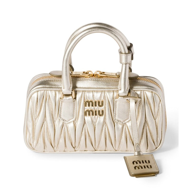 Bolsa Handle Mini Matelassé Arcadie - Mercado de Luxo - O Maior E-Commerce de Bens, Produtos e Serviços de Luxo do Brasil.