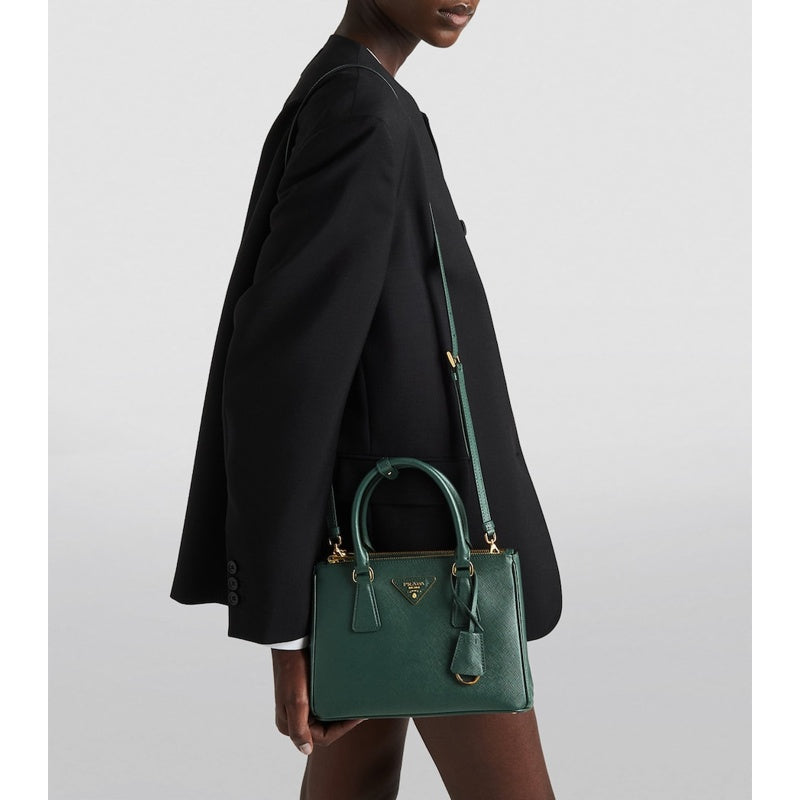 Bolsa Handle Small Galleria Saffiano