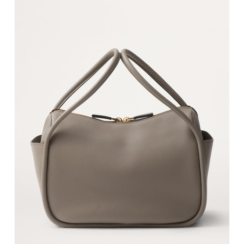 Bolsa Handle Triangle