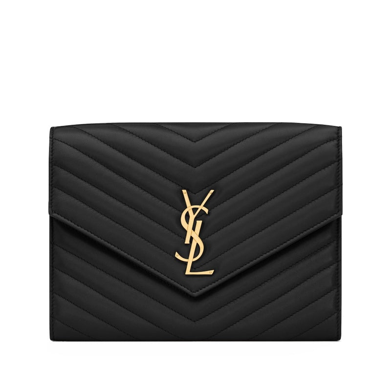 Bolsa Clutch Cassandre Matelassé Envelope - Mercado de Luxo - O Maior E-Commerce de Bens, Produtos e Serviços de Luxo do Brasil.