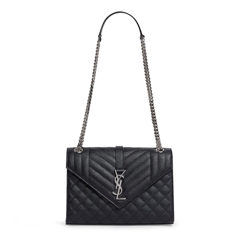 Bolsa Shoulder Medium Envelope Matelassé - Mercado de Luxo - O Maior E-Commerce de Bens, Produtos e Serviços de Luxo do Brasil.